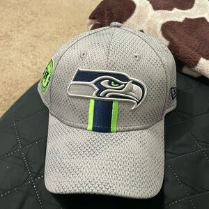 Seattle Seahawks snap back hat. NWT.